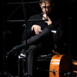 Sinfonia Casalinga; Serate musicali, Teatro Bruno Munari, Teatro del Buratto.Marcello Corti direttore
Carlotta Raponi, flauto traverso
Enrico Gabrielli, clarinetto basso
Yoko Morimyo, violino. Organizzatore: Silvio Oggioni
Sinfonia CasalingaCamillo Vittorio Lepido, violoncello
Maxine Gloria Rizzotto, pianoforte
Sebastiano De Gennaro, percussioni