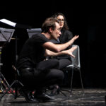 Sinfonia Casalinga; Serate musicali, Teatro Bruno Munari, Teatro del Buratto.Marcello Corti direttore
Carlotta Raponi, flauto traverso
Enrico Gabrielli, clarinetto basso
Yoko Morimyo, violino. Organizzatore: Silvio Oggioni
Sinfonia CasalingaCamillo Vittorio Lepido, violoncello
Maxine Gloria Rizzotto, pianoforte
Sebastiano De Gennaro, percussioni